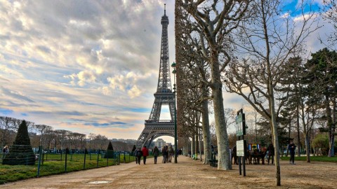 Autour de la Tour Eiffel, Paris, mars 2016